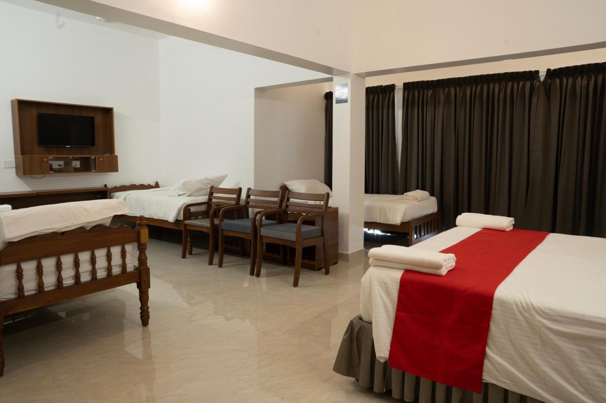 Alleppey Holiday Beach Resort Alappuzha Exterior photo